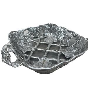 ARTHUR COURT ALUMINUM GRAPEVINE PYREX CASSEROLE HOLDER {L}